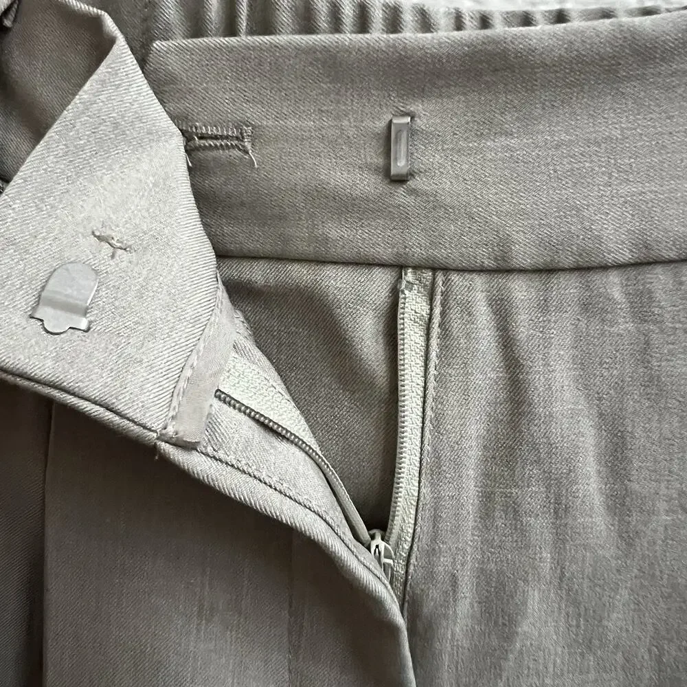 Urban Outfitters Pleated Front Dress Pants S Grey Relaxed Straight Leg Oversized